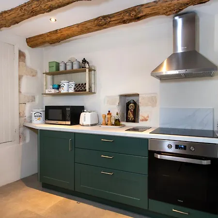 Holiday home The Eros House