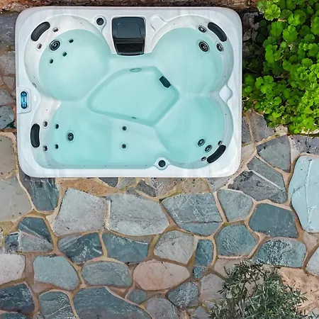 Holiday home The Eros House